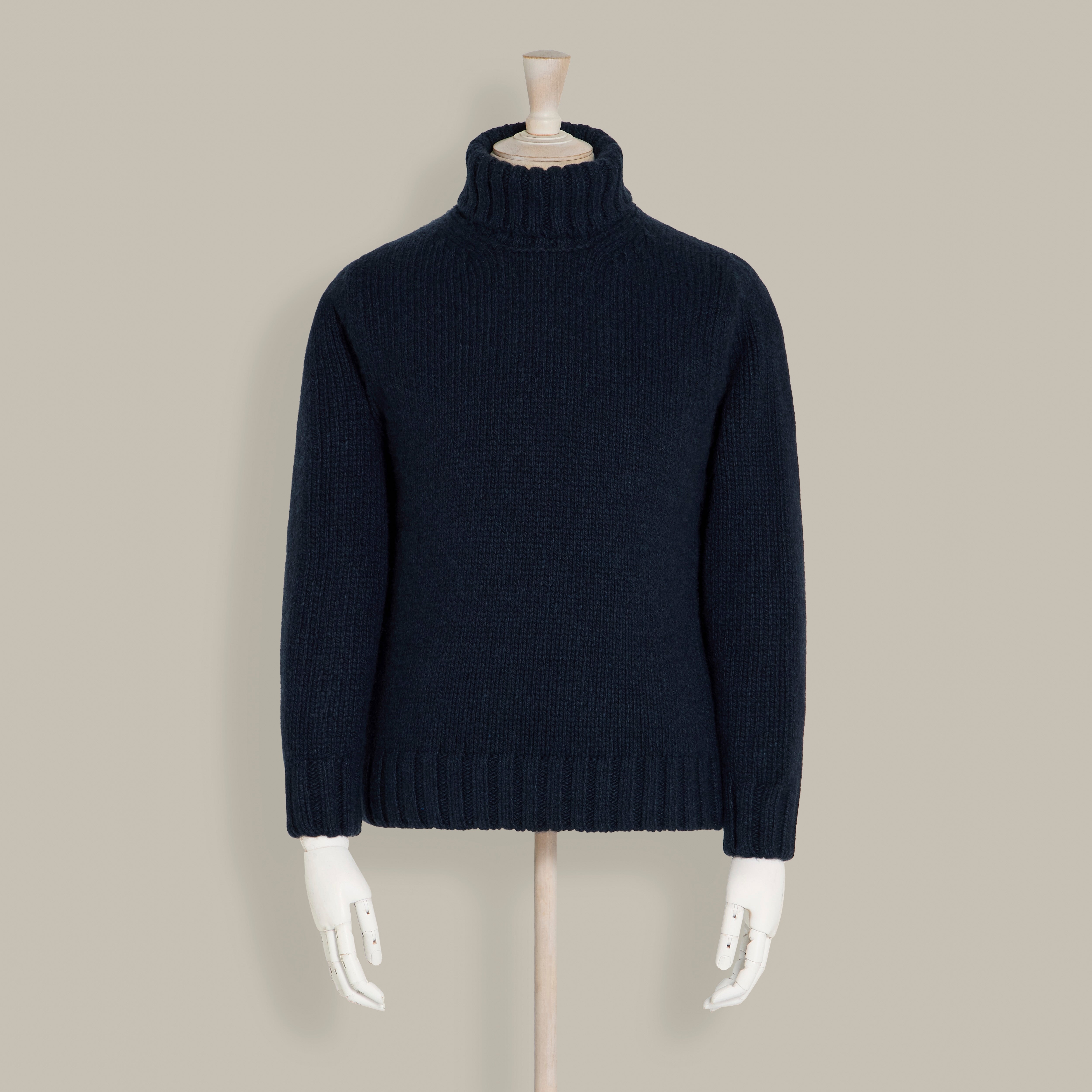 1Ply Cashmere Roll Neck Sweater in Navy