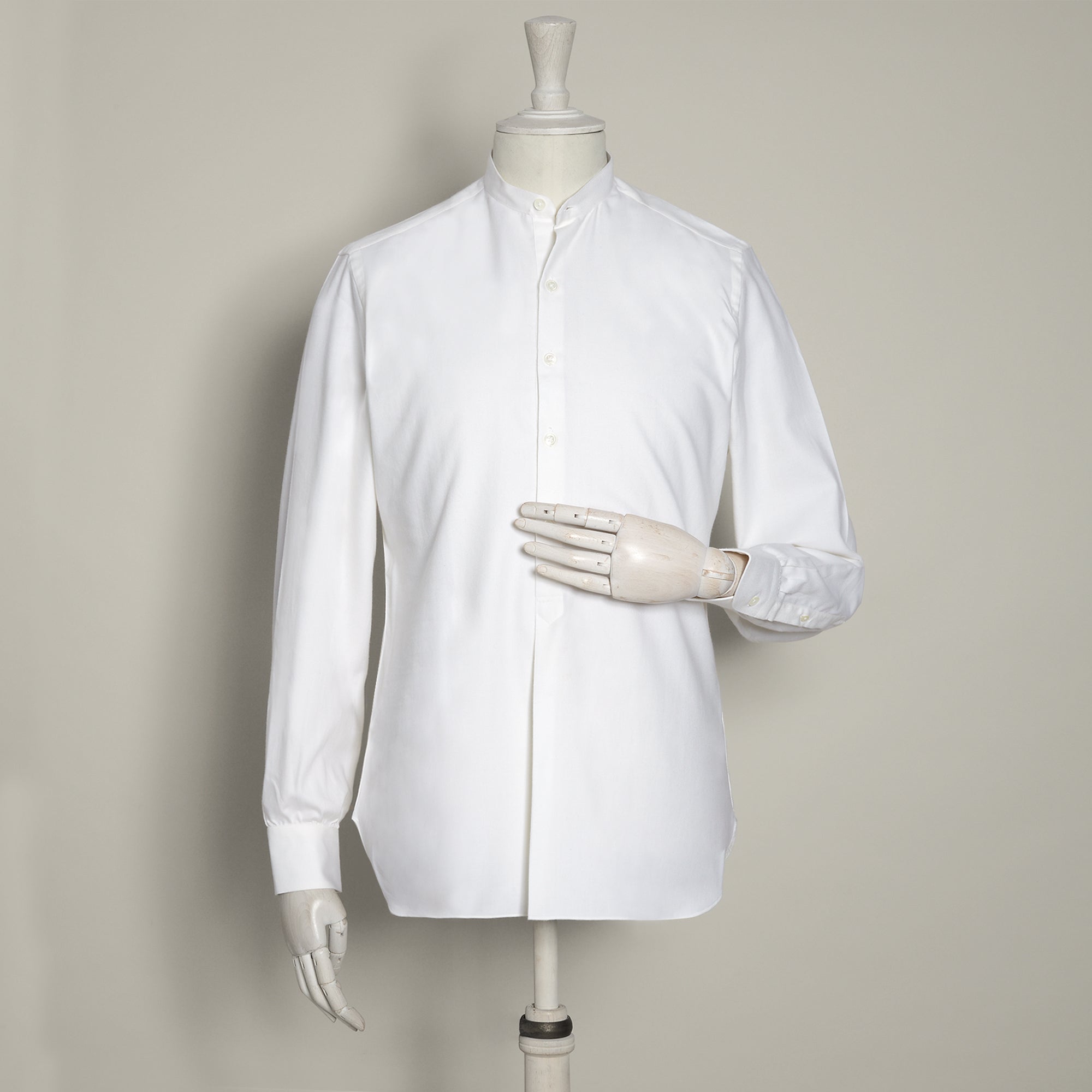 Cashmerello Collarless Pleat Front Shirt In White