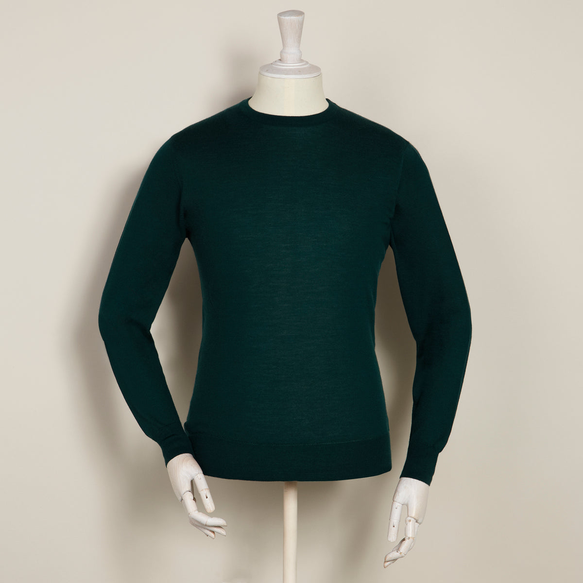 Lightweight Cashmere Crew Neck Sweater