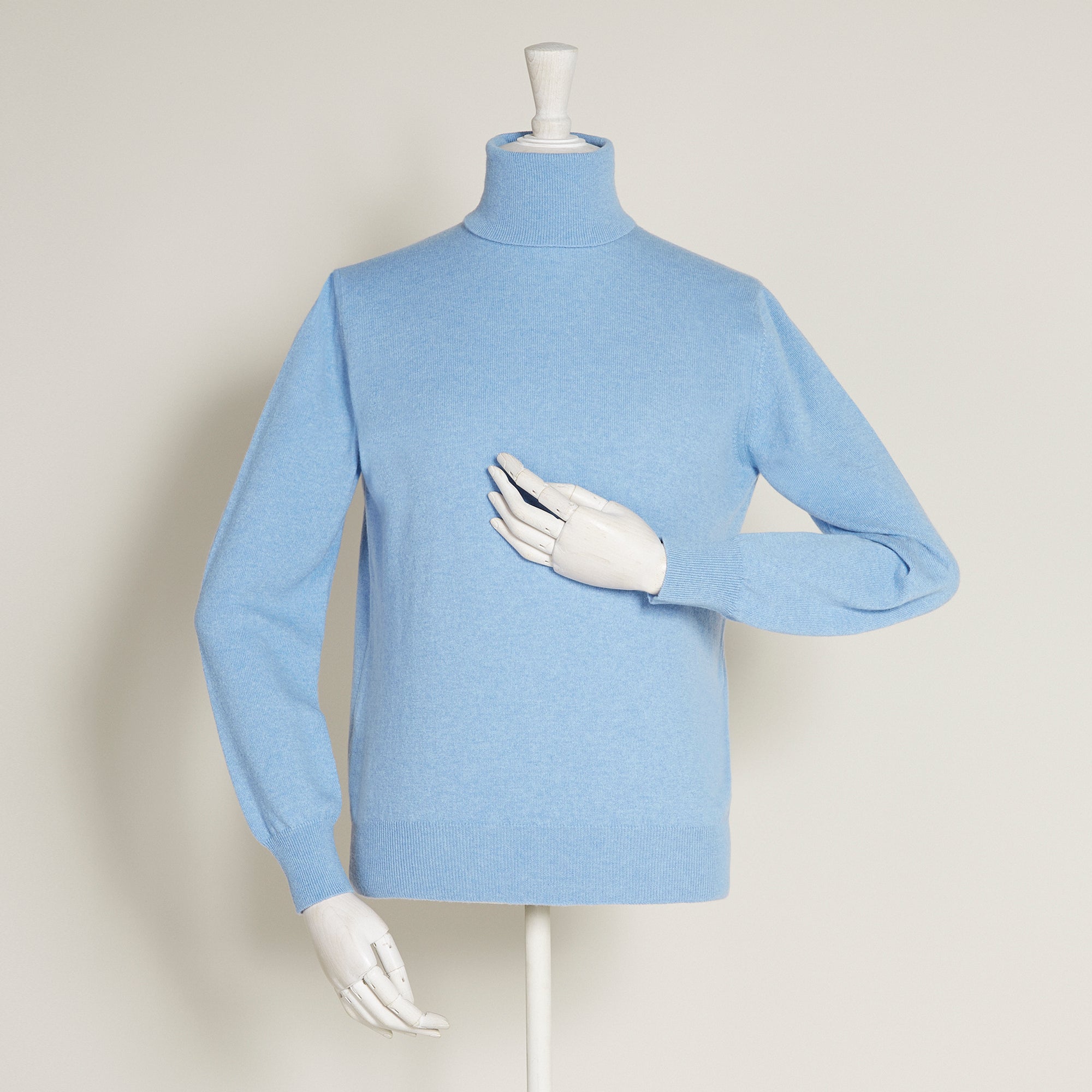 Medium Weight Cashmere Roll Neck In Sky