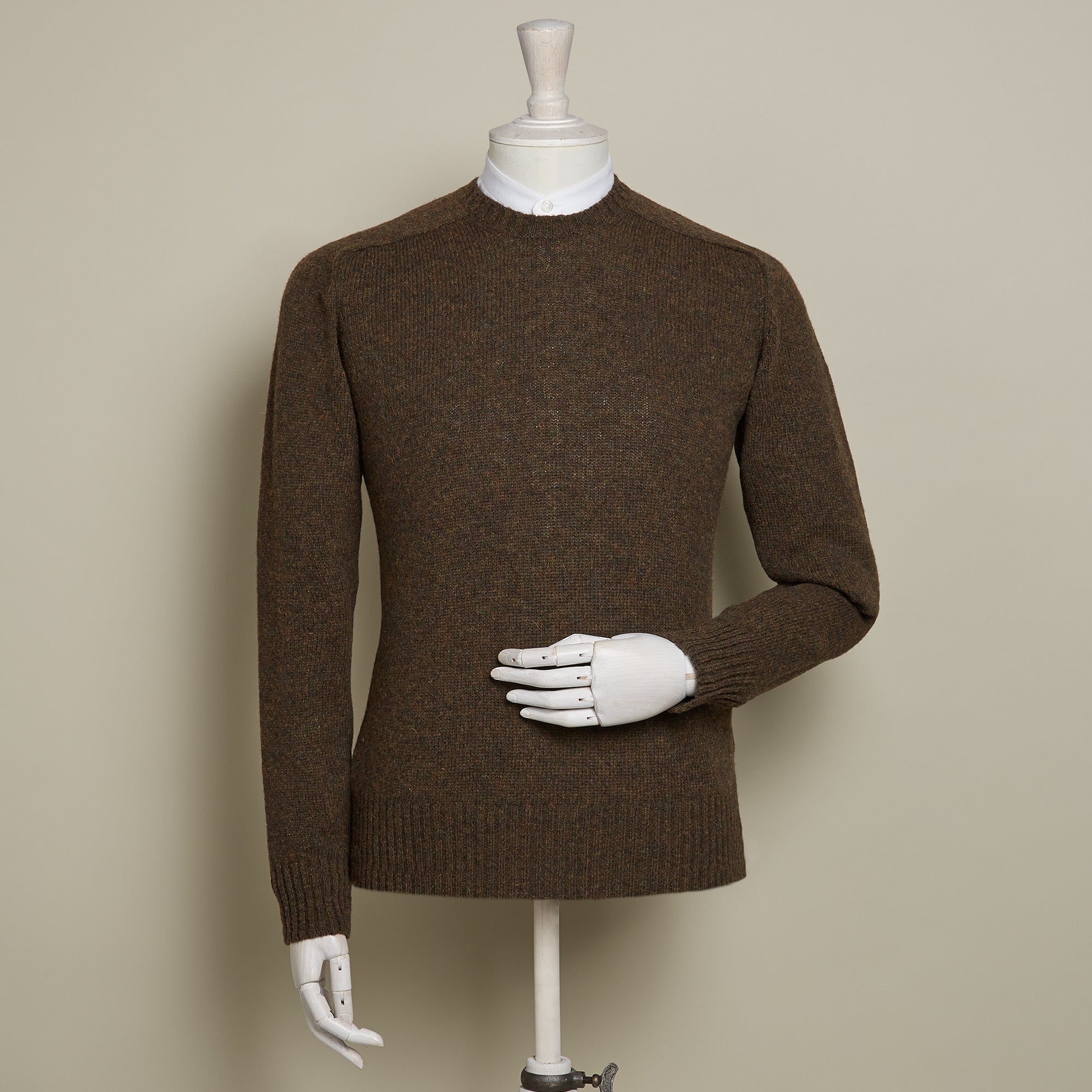 Shetland Sweater In Moss Brown