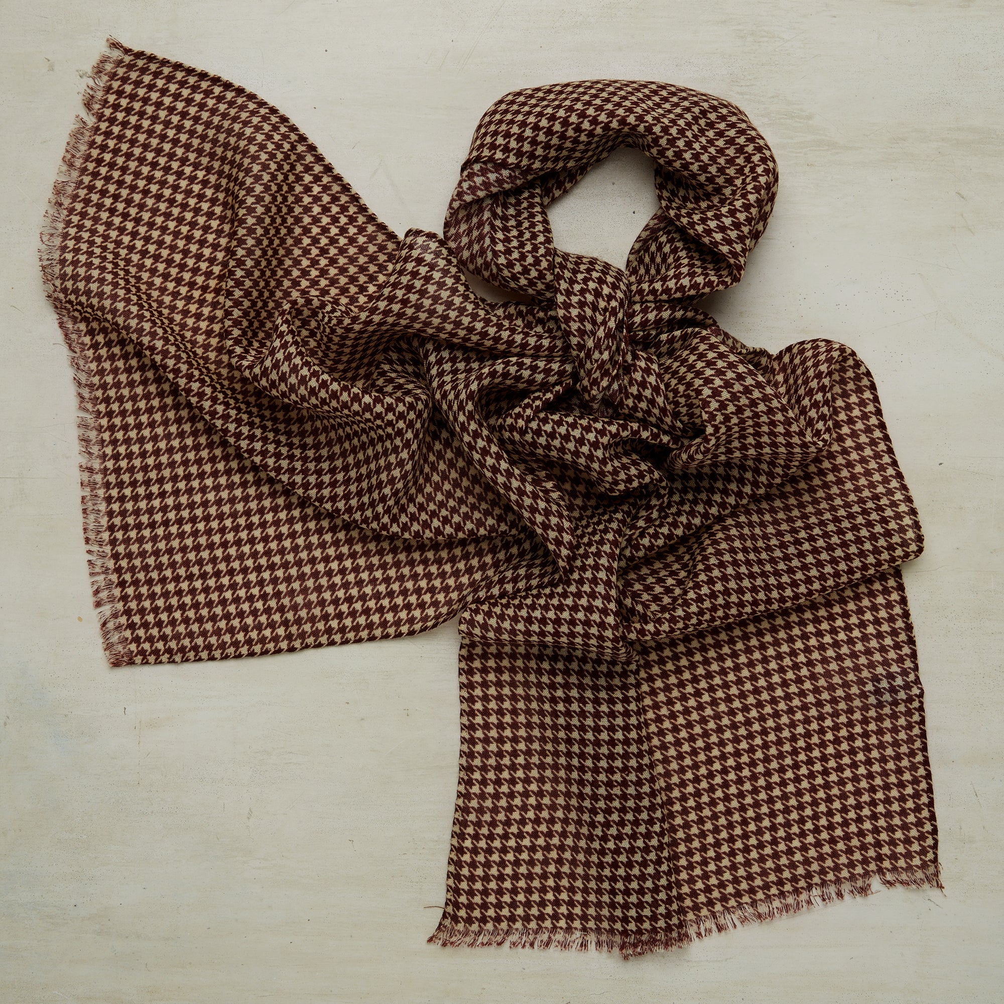 Wool/Silk Houndstooth Scarf