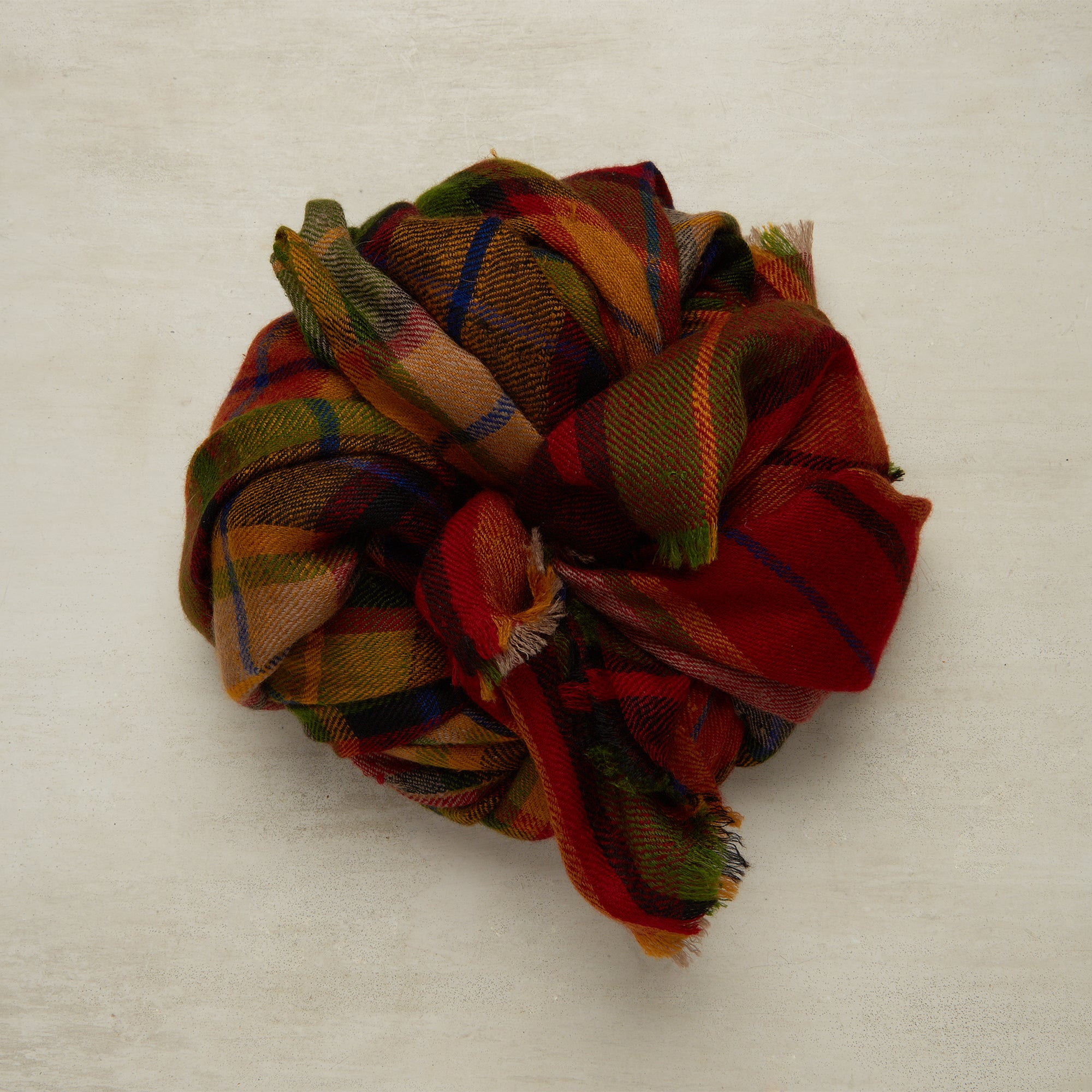 Tartan Check Cashmere Scarf In Red And Green