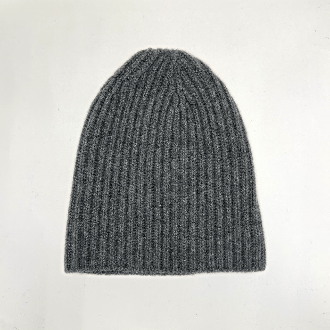 Soft Lambswool Heavy Knit Hat In Dark Grey