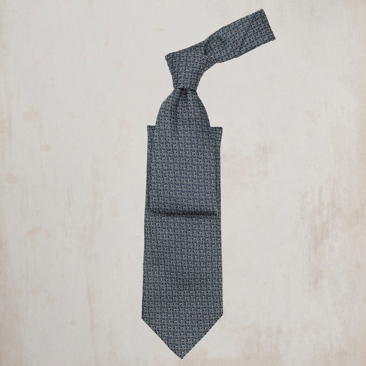 Swirl Paisley Tie in Navy & Silver