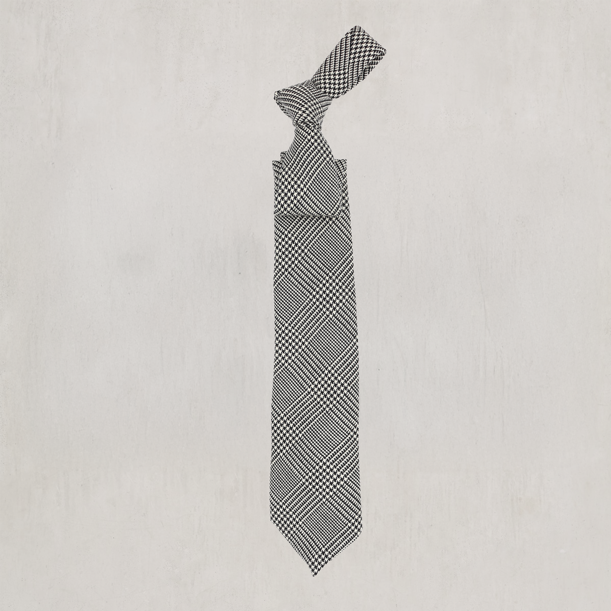 Woollen Prince of Wales Tie in Black and White