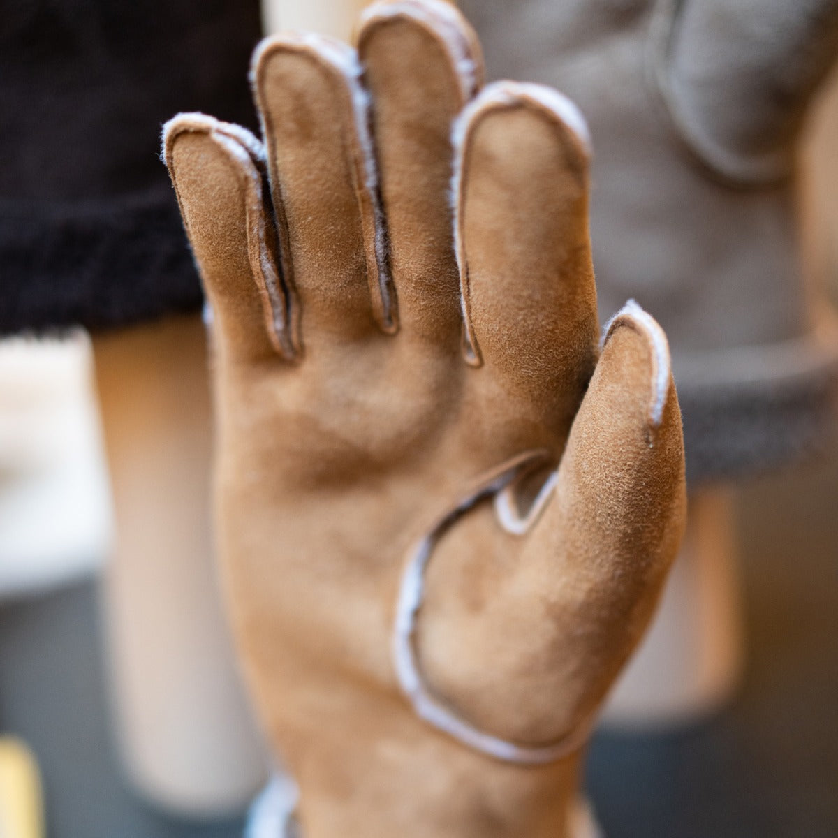 Soft Sheepskin Winter Gloves In Natural