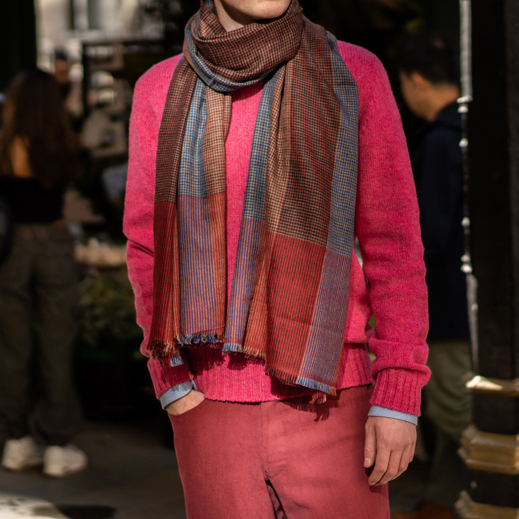 Puppytooth Cashmere Scarf In Burgundy