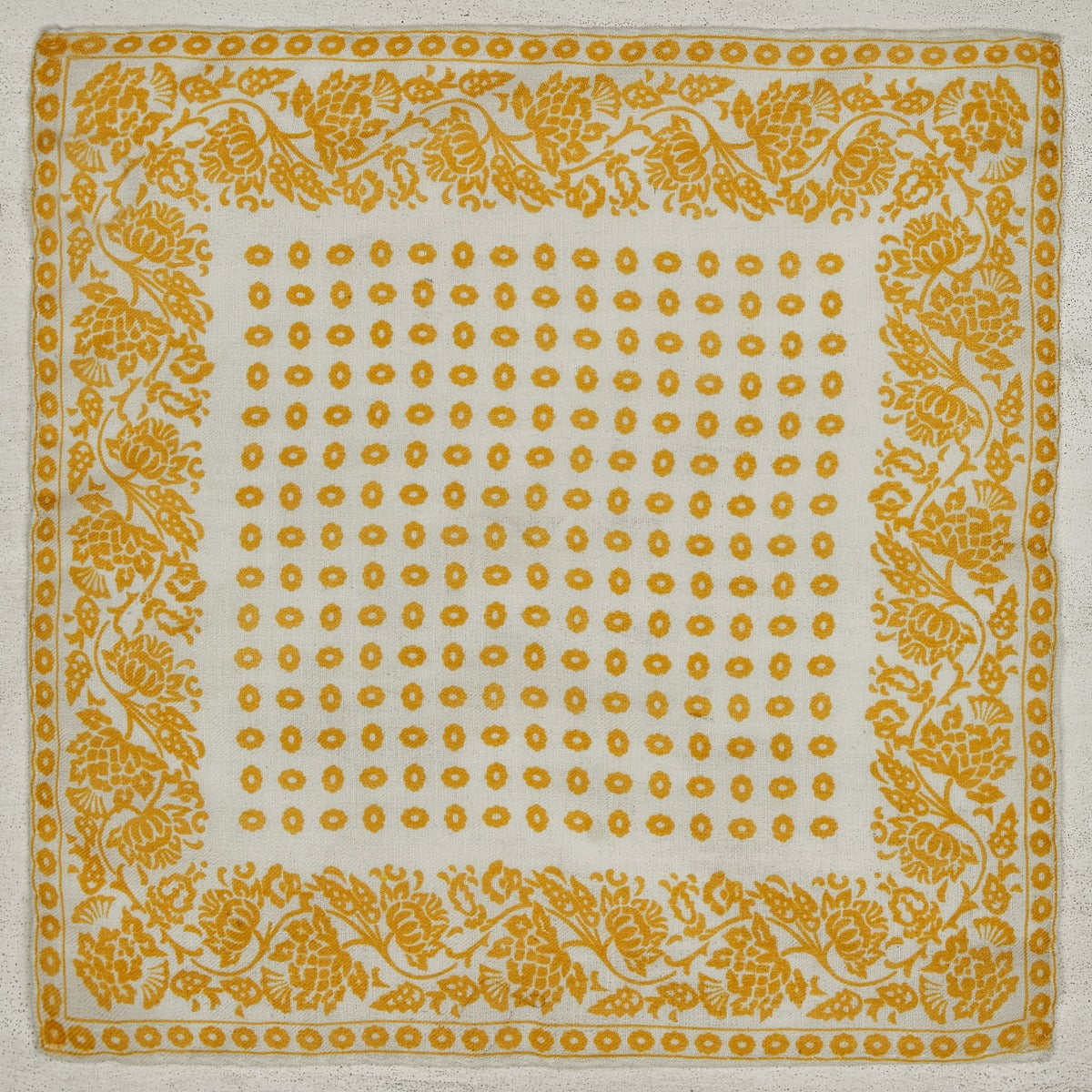 Cashmere And Silk Provence Geometric Pocket Square In Gold